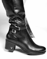 Emelie Strandberg Svart Stövel