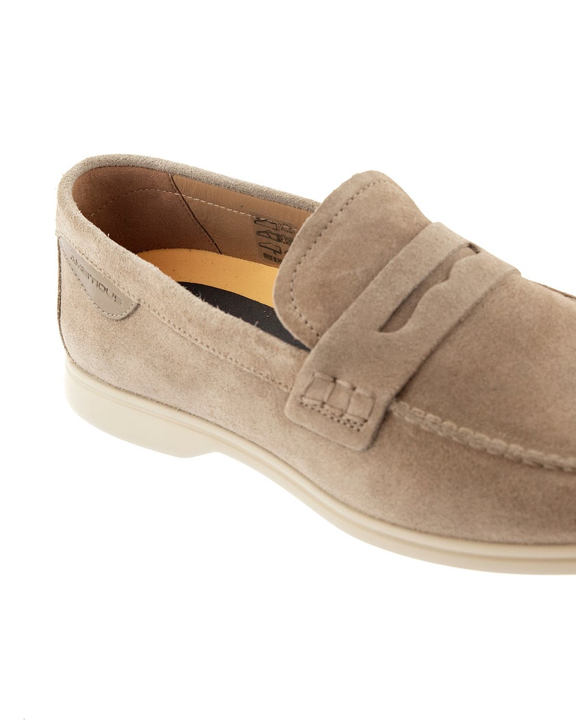 Ambitious Beige Loafers