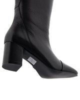 Foot News Svart Stövel